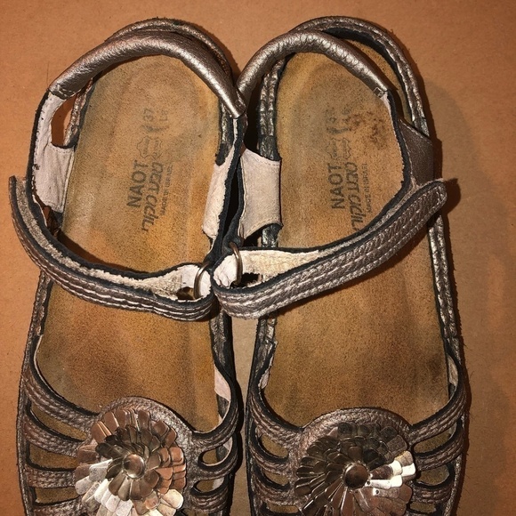 NAOT Sandals Women's Size US6/6.5 Metallic Silver Strappy Floral Open Toe Shoes - Picture 6 of 11